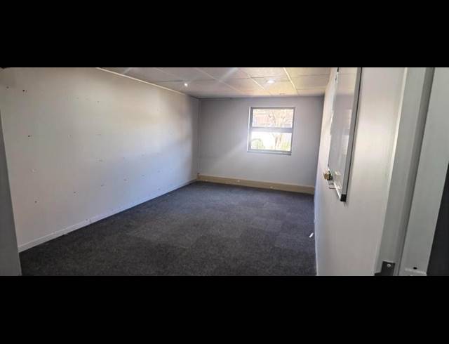 BUSINESS PROPERTY TO RENT IN HAZELDEAN